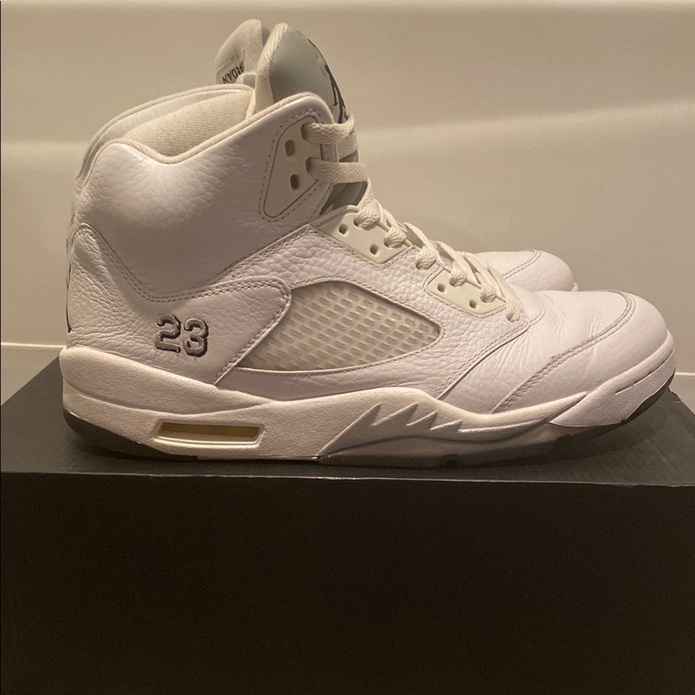 Air Jordan 5 Retro Metallic White